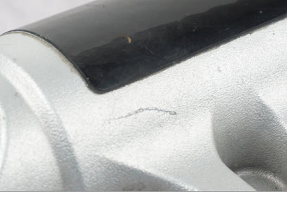 Höger sida på Gaffelben från en BMW R 1200 GS -2005 motorcykel.