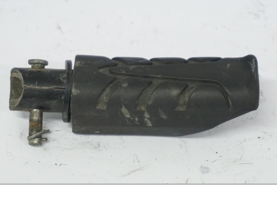 Framsidan på Fotpinne från en Honda CB 500 X -2015 motorcykel.