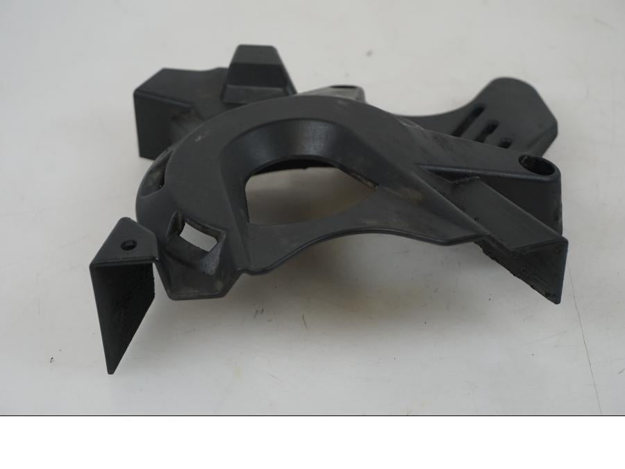 Vänster sida på Drevkåpa från en BMW F 800 GS -2009 motorcykel.