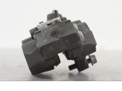 Snett nerifrån på Bromsok från en BMW K 1600 GTL -2015 motorcykel.