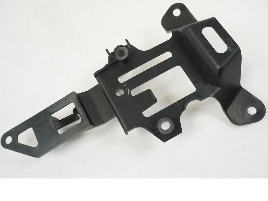 Extrabild1 på Relä från en Yamaha YZF 1000 R1 -2007 motorcykel.