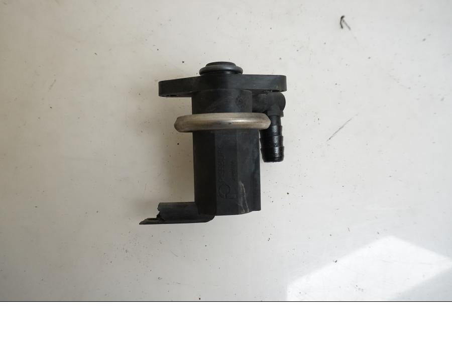 Framsidan på Second Air från en BMW K 1200 S -2007 motorcykel.