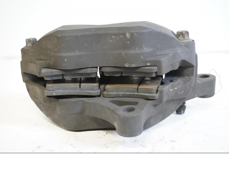 Höger sida på Bromsok från en Yamaha FJR 1300 -2016 motorcykel.