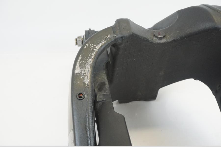 Snett nerifrån på Sving från en Kawasaki ZX-10R -2008 motorcykel.