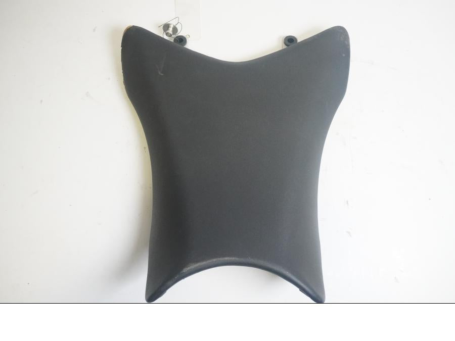 Baksidan på Sadel från en Kawasaki ZX-10R -2012 motorcykel.