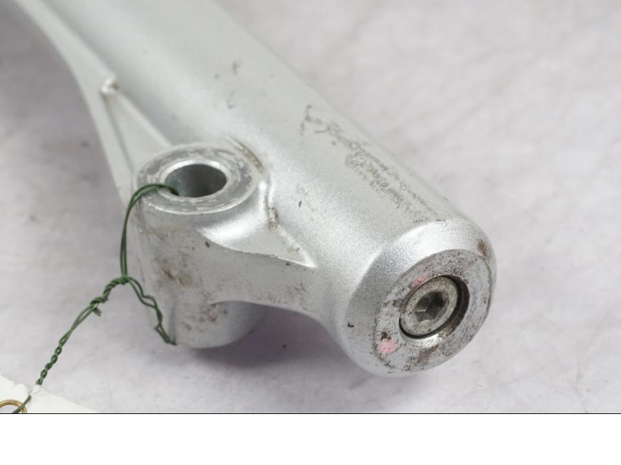 Baksidan på Gaffelben från en Honda ANF 125 -2008 motorcykel.