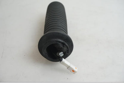 Baksidan på Värmehandtag från en Indian Chieftain Dark Horse -2019 motorcykel.