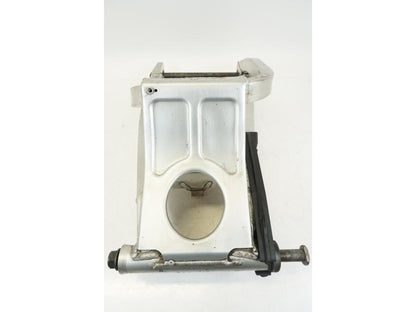 Vänster sida på Sving från en Yamaha YZF R6 -1999 motorcykel.