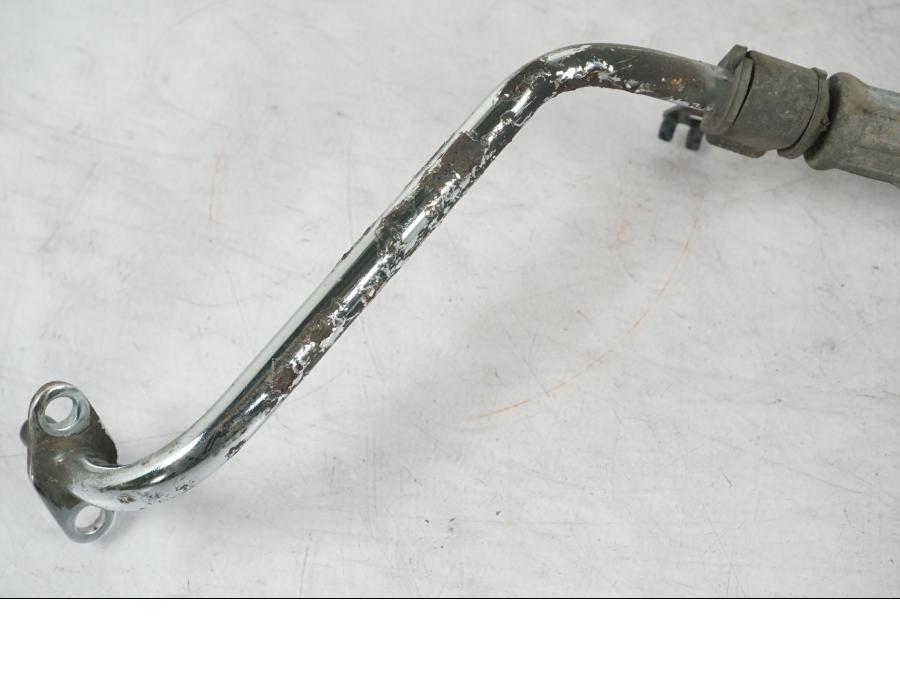 Extrabild4 på Oljekylrör från en Honda CBR 1100 XX -1999 motorcykel.