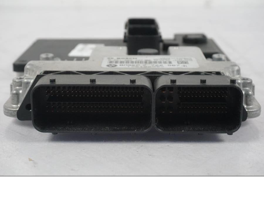 Extrabild6 på <p>Låssats från BMW F 800 R 2010.</p>

<p>Tändningslås med antenn lite ful i ena fästet, tanklock, sadellås och 1st nyckel.</p> motorcykel.