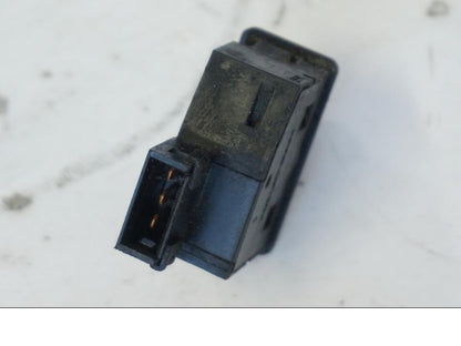 Vänster sida på Tryckknappsreglage från en Honda SH 300 A -2011 scooter.