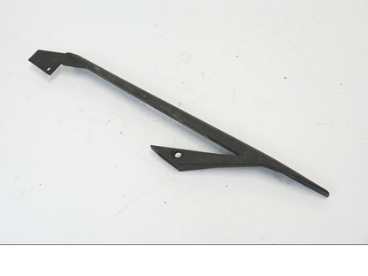 Framsidan på Kedjeskydd från en KTM 690 Duke -2016 motorcykel.