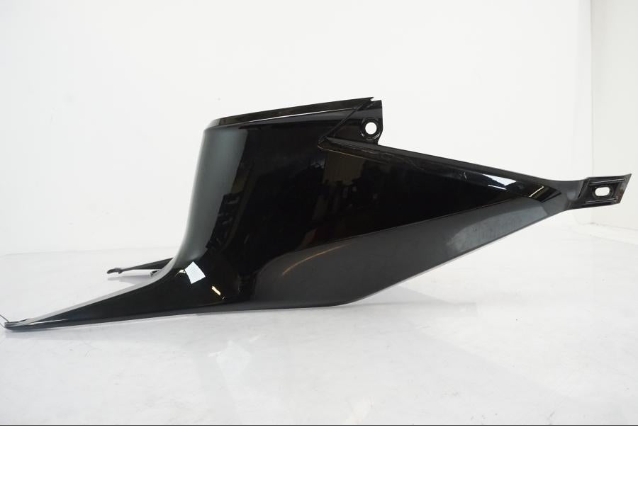 Extrabild1 på Bensintankskåpa från en KTM 1290 Super Duke R EVO -2023 motorcykel.