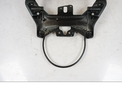 Snett uppifrån på Bakram från en KTM 1290 Super Duke R -2023 motorcykel.