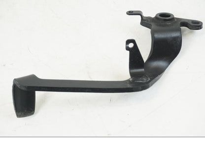 Snett uppifrån på Bromspedal från en Yamaha MT-09 -2021 motorcykel.