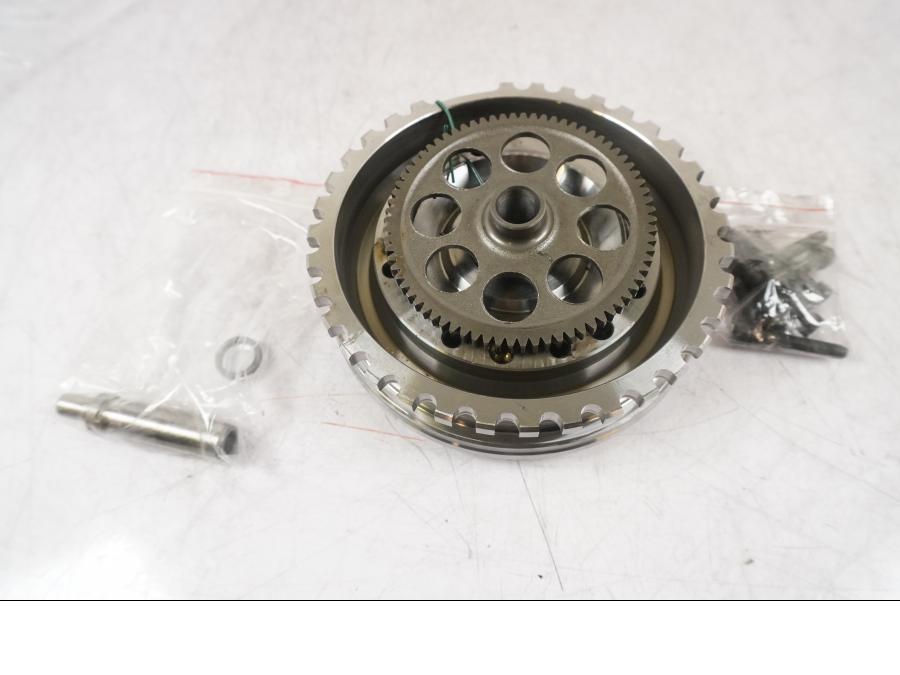 Framsidan på Startkopplingsdrev från en Ducati Multistrada 1260 -2020 motorcykel.