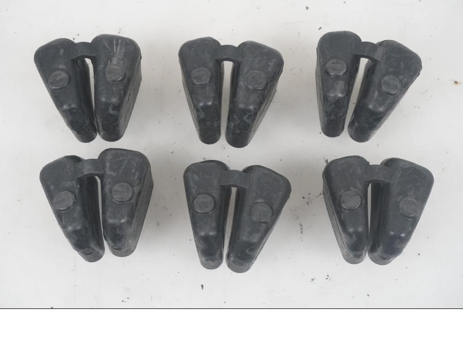 Framsidan på Ryckutjämnare från en Honda CBR 900 RR -2000 motorcykel.