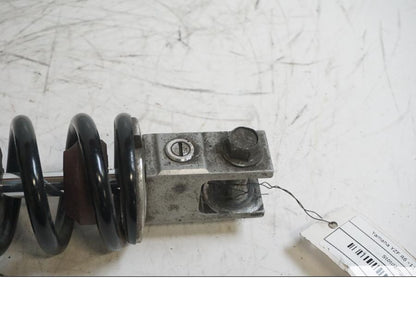 Vänster sida på Stötdämpare från en Yamaha YZF R6 -2011 motorcykel.