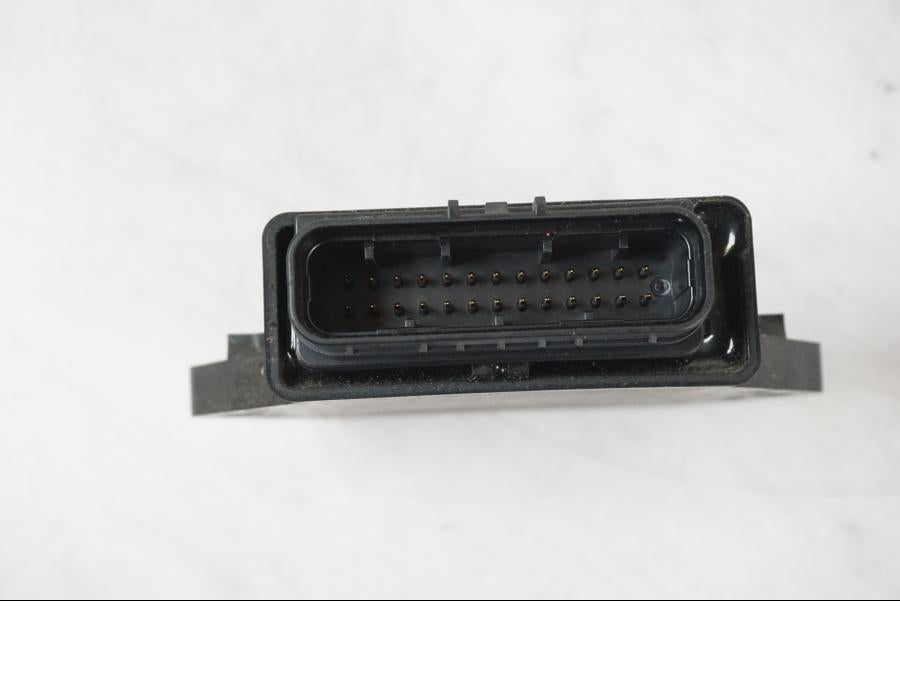 Höger sida på Låssats från en Yamaha XVS 1100 -2004 motorcykel.