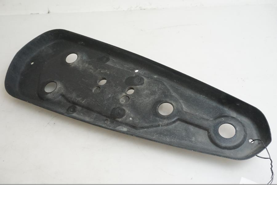 Baksidan på Fotpinneplatta från en Indian Chieftain Dark Horse -2019 motorcykel.