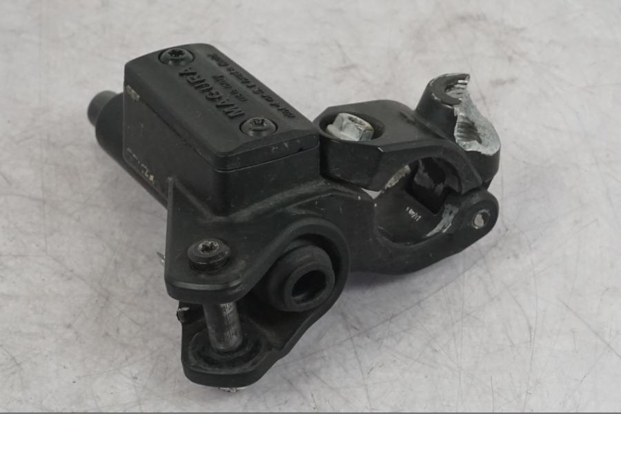 Extrabild1 på Kopplingshuvudcylinder från en KTM 1290 Super Adventure R -2018 motorcykel.