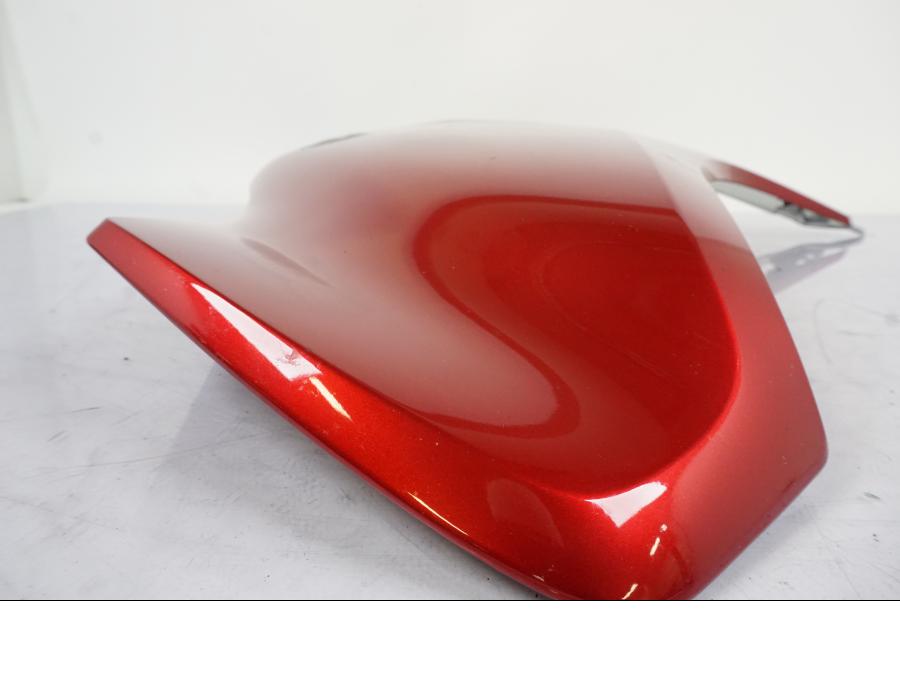 Snett uppifrån på Sidkåpa från en Honda VFR 1200 -2010 motorcykel.