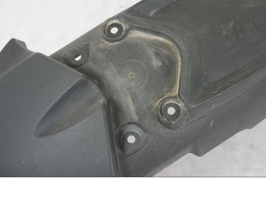 Baksidan på Framskärm från en BMW R 1200 GSA -2012 motorcykel.