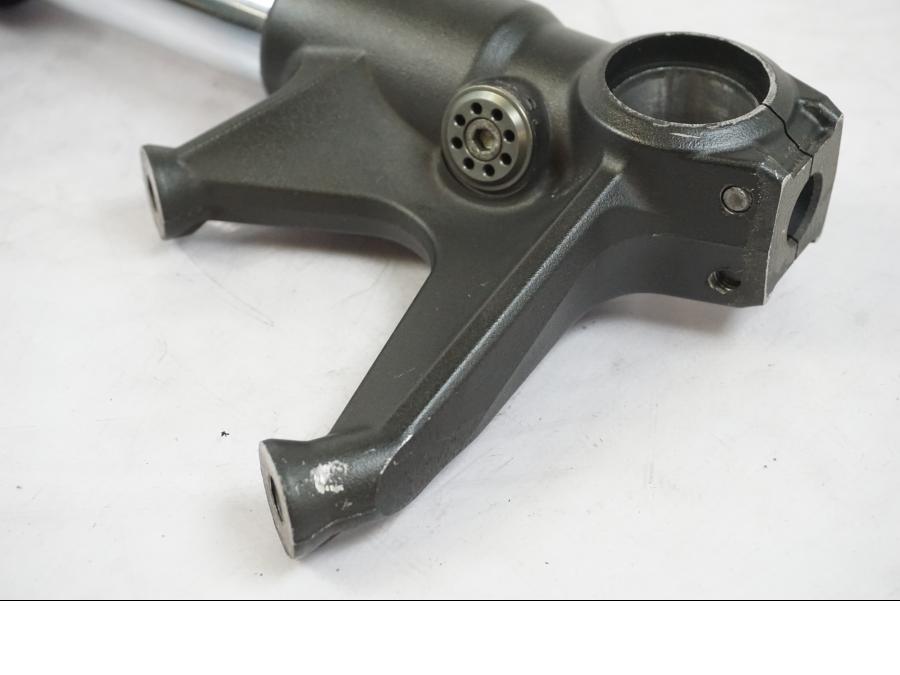 Höger sida på Gaffelben från en Kawasaki ZX-6R -2011 motorcykel.