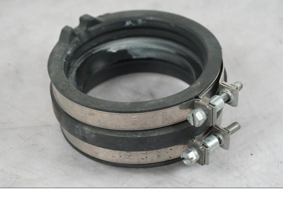 Framsidan på Insug från en KTM 690 SM R -2009 motorcykel.