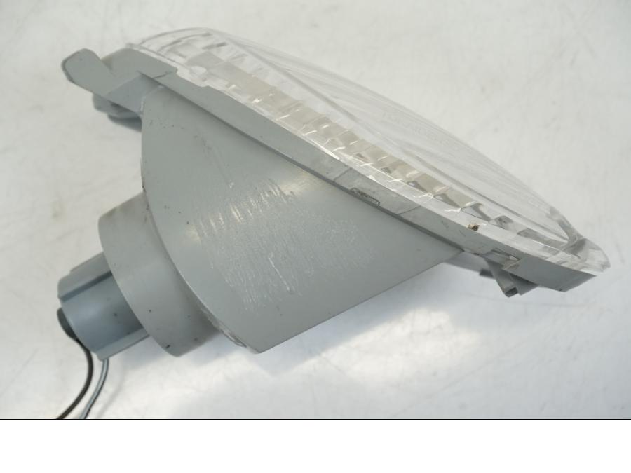 Vänster sida på Blinkers från en Suzuki GSX 1300 R -2017 motorcykel.