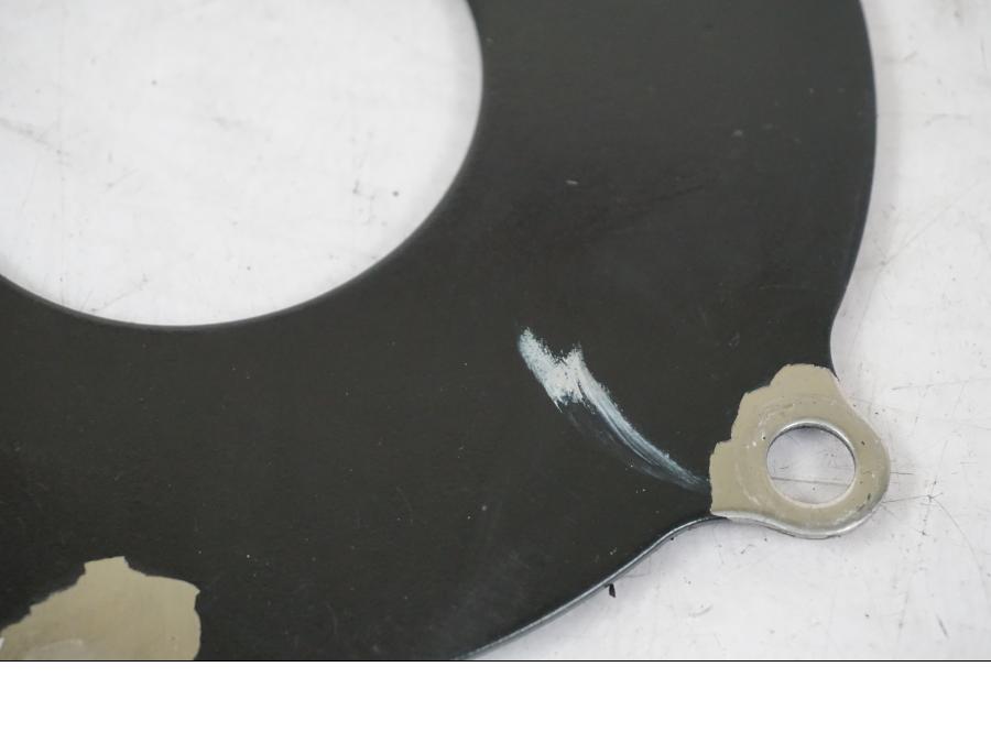 Baksidan på Bromsskivedekor från en Yamaha XVS 1100 -2004 motorcykel.