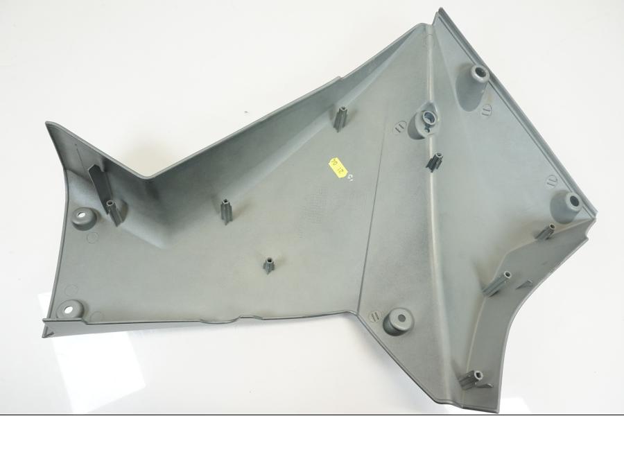 Höger sida på Sidkåpa från en KTM 950 Adventure -2004 motorcykel.
