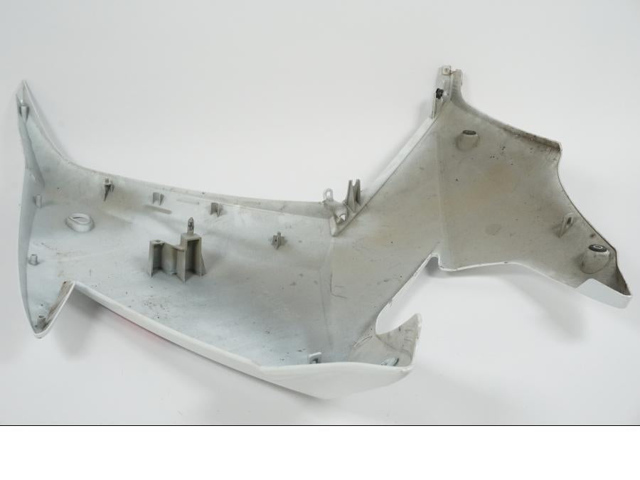 Extrabild2 på Sidkåpa från en Yamaha XJ 6 -2011 motorcykel.