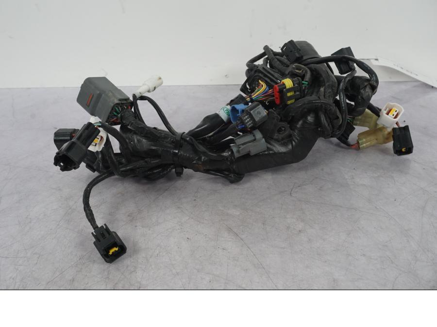 Höger sida på Kabelstam från en KTM 1290 Super Adventure R -2018 motorcykel.