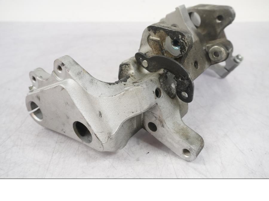 Höger sida på Ramdel från en Honda VFR 800 -2005 motorcykel.