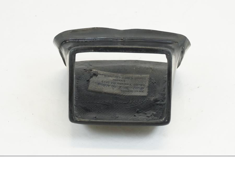 Höger sida på Luftintag från en Yamaha YZF 1000 R1 -2015 motorcykel.