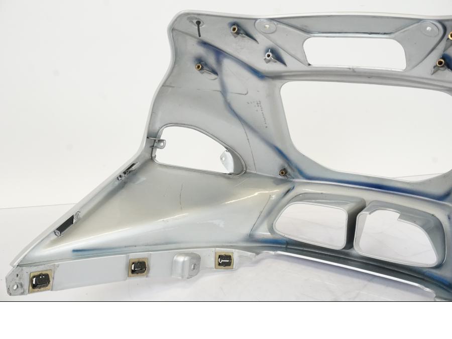 Extrabild2 på Strålkastarkåpa från en BMW R 1150 RS -2003 motorcykel.