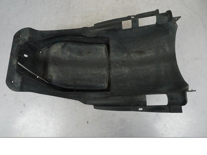 Framsidan på Undertail från en BMW R 850 R -2004 motorcykel.