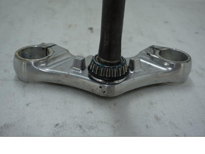 Vänster sida på Gaffelkrona från en Triumph Thunderbird 900 -2000 motorcykel.