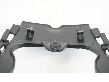 Snett nerifrån på Undertail från en Yamaha MT-09 -2021 motorcykel.