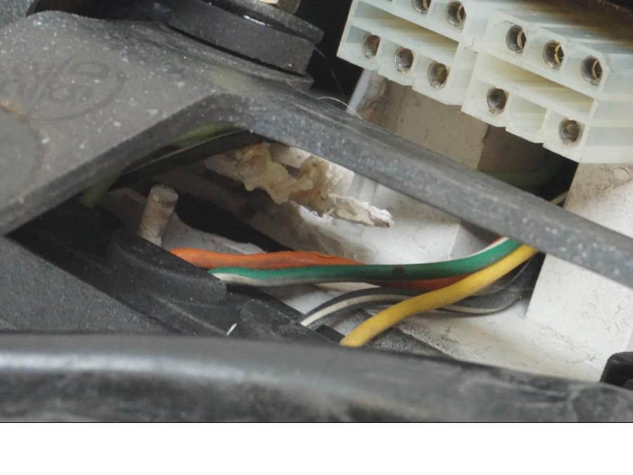 Extrabild3 på Instrumentpanel från en Suzuki GSX 550 EF -1985 motorcykel.