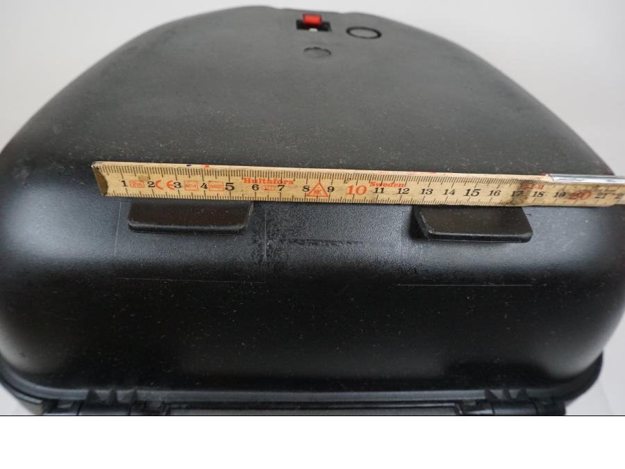 Extrabild2 på Topbox från en Universal Universal -0 moped.