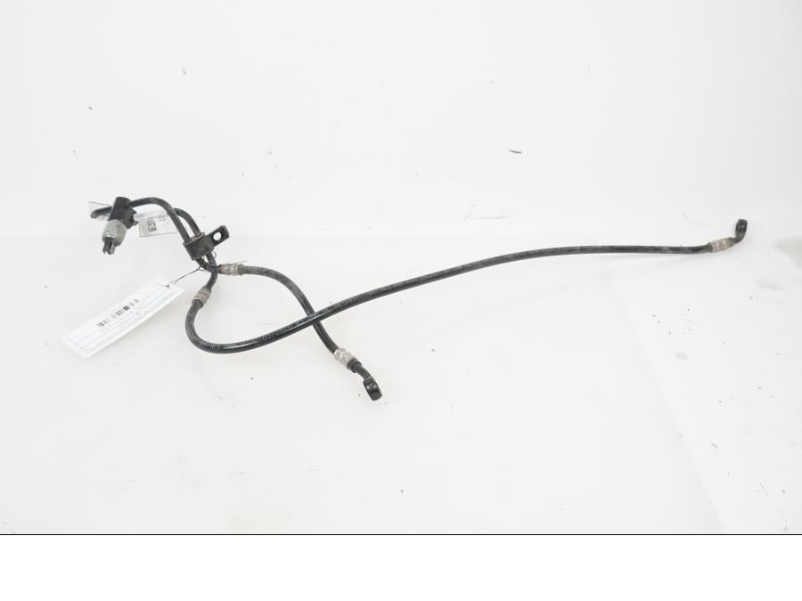 Framsidan på Bromsledning från en H-D Adventure Pan America Special RA1250S -2021 motorcykel.