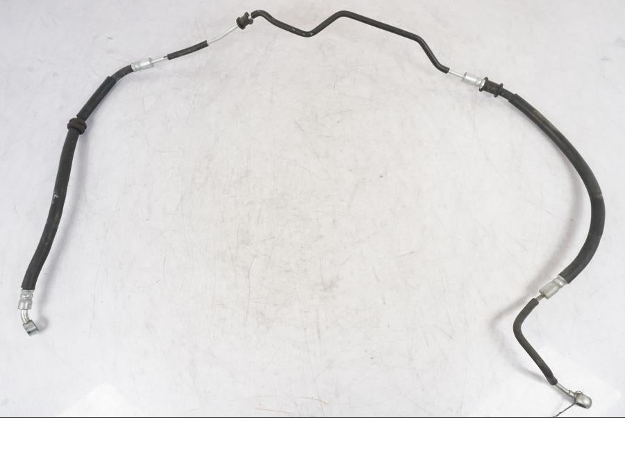 Framsidan på Kopplingsledning från en Suzuki GSF 1250 -2010 motorcykel.