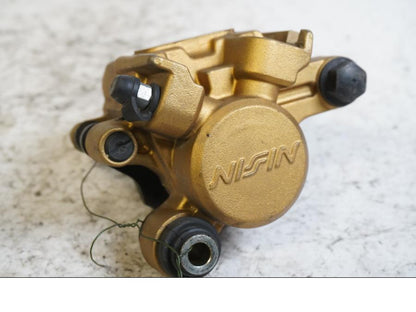 Framsidan på Bromsok från en Triumph Daytona 675 -2007 motorcykel.