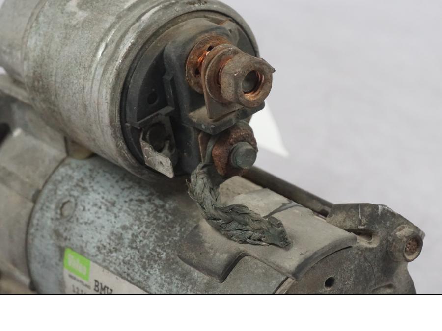 Vänster sida på Startmotor från en BMW R 1200 GS -2005 motorcykel.