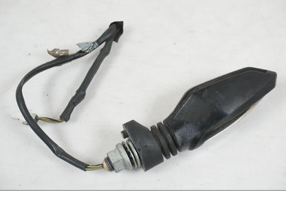 Snett nerifrån på Blinkers LED från en Husqvarna 701 SUPERMOTO ABS -2016 motorcykel.