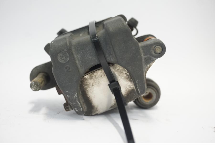 Baksidan på Bromsok från en Suzuki DL 1000 -2003 motorcykel.