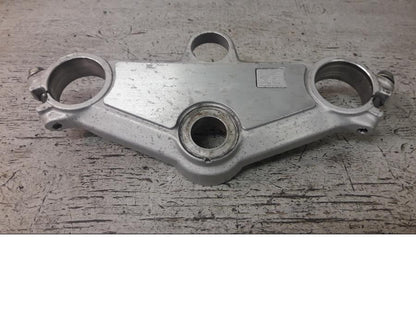 Baksidan på Gaffelkrona från en Honda VFR 750 -1993 motorcykel.