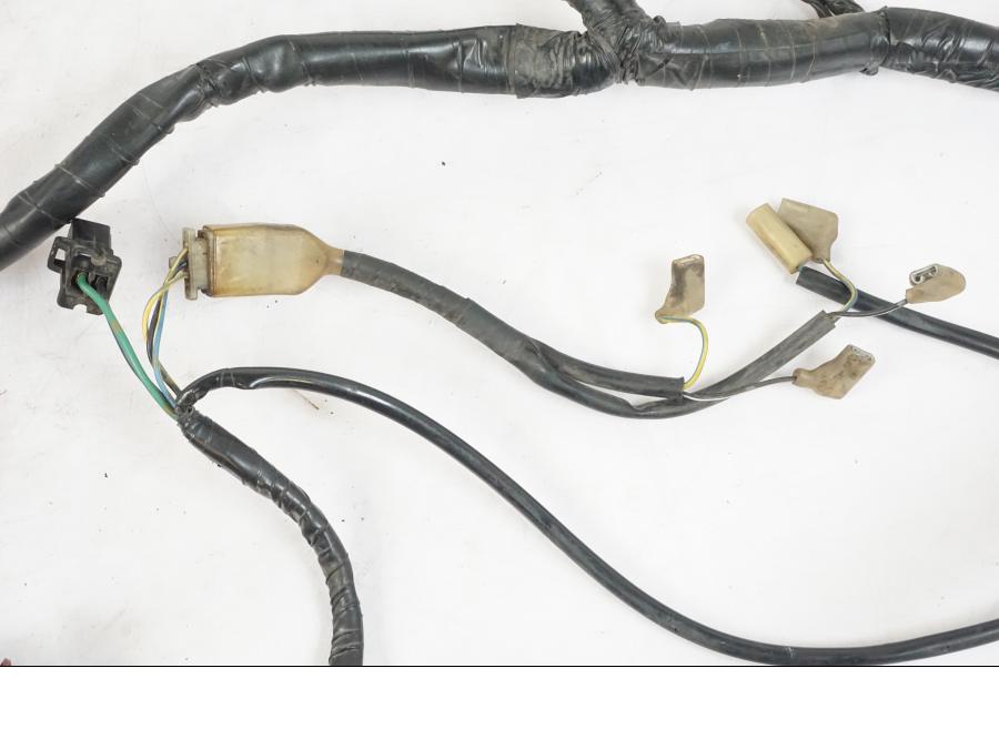 Vänster sida på Kabelstam från en Honda CBR 1000 F -1999 motorcykel.